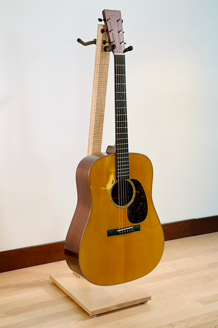 Flamed Maple | DualStand Standard