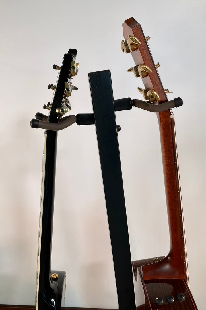 Northern White Ash with Piano Black  | DualStand Standard