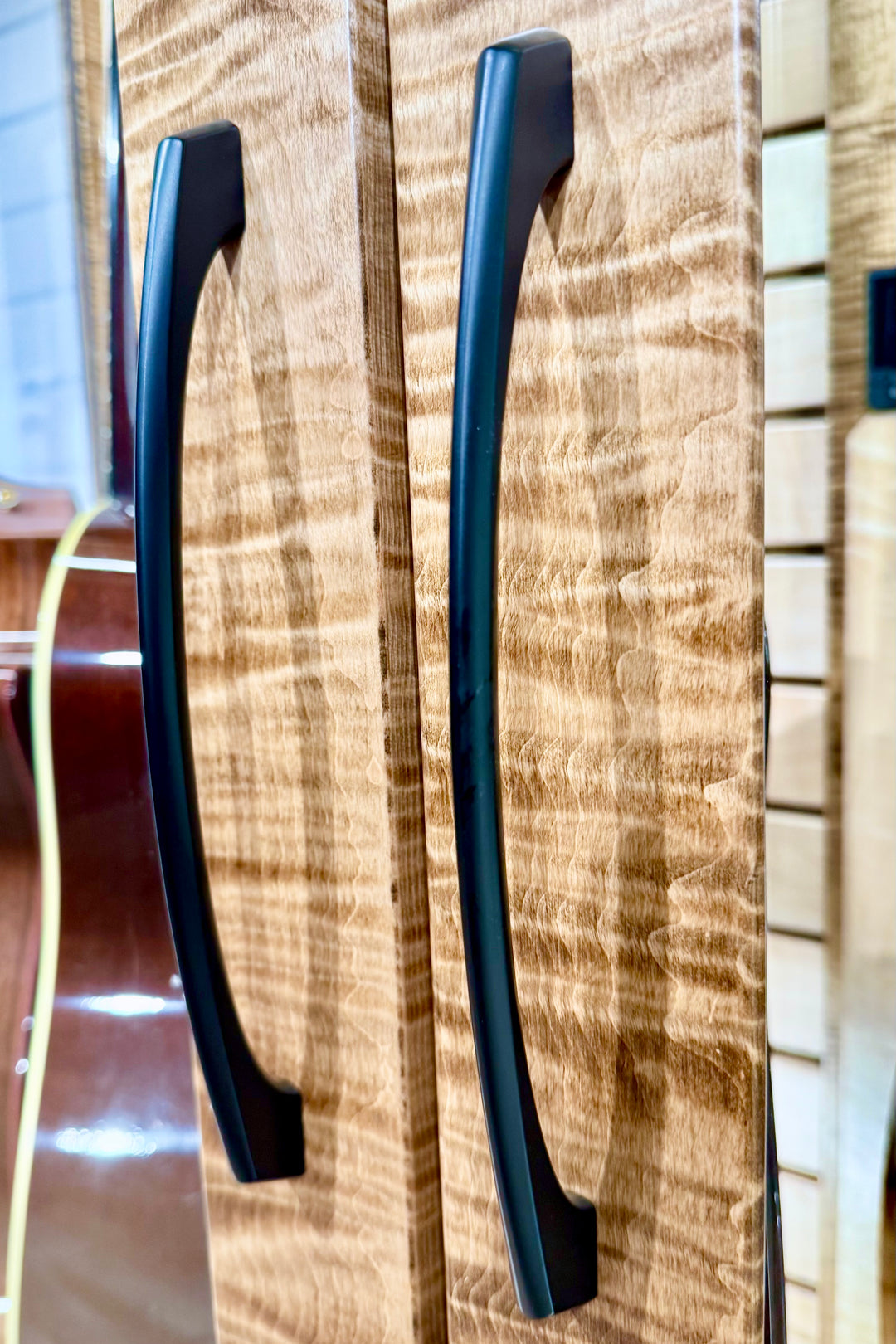 ClimaCab Traditional+ | Flame Maple with Provincial Stain and Natural Flame Maple Slat Wall