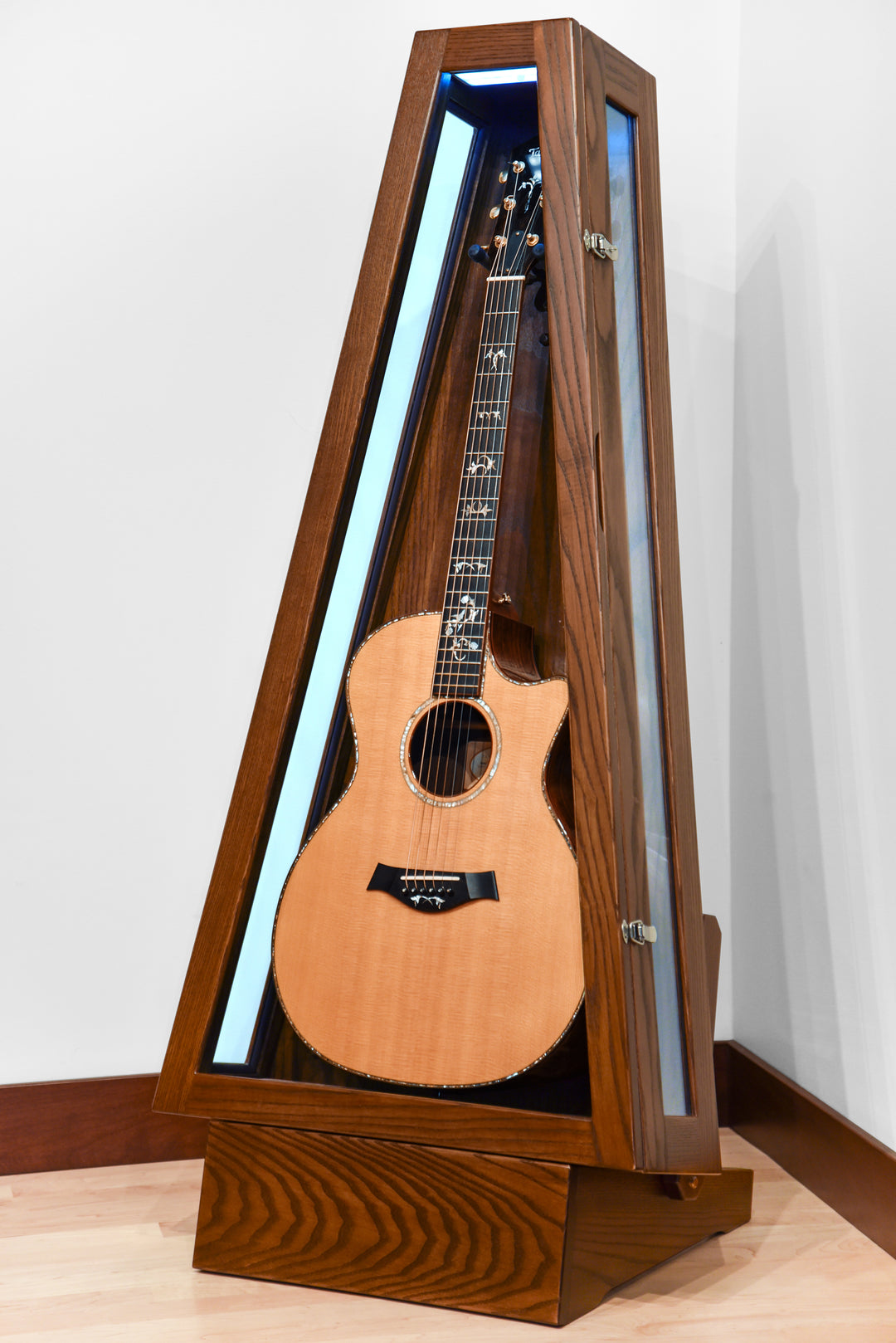 ClimaStand Glass Sided Triangle Humidor with Base - Northern White Ash with Coffee Stain
