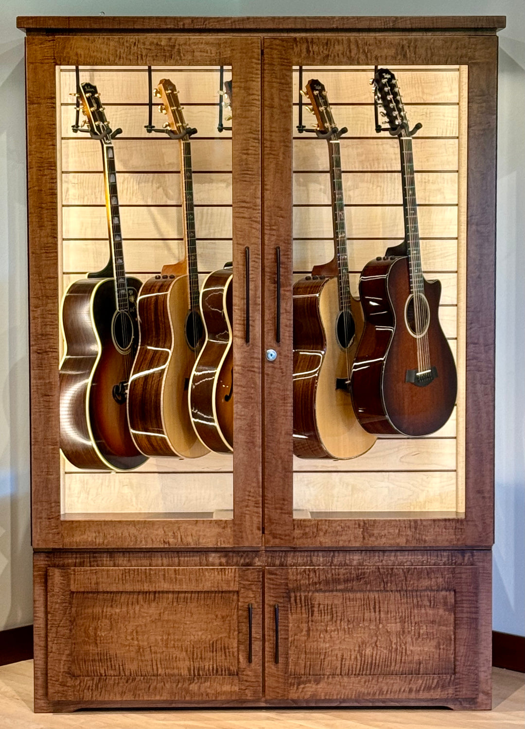 ClimaCab Traditional | Flame Maple with Boston Stain and Natural Flame Maple Slat Wall