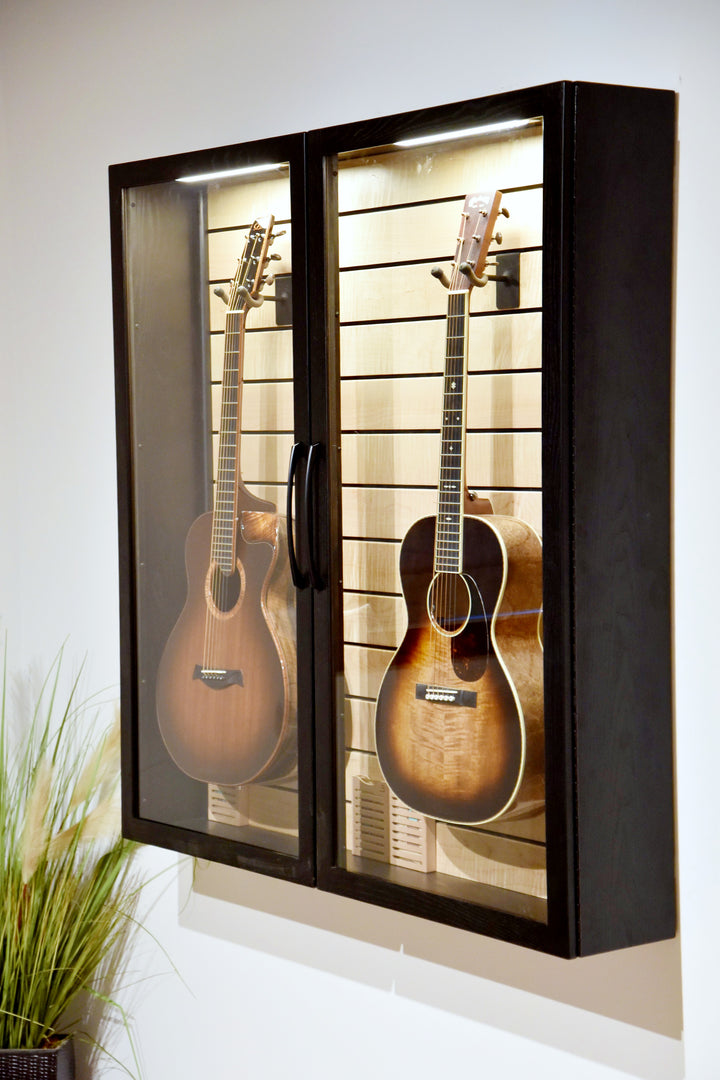 ClimaCase Duo Standard in piano black ash with two guitars